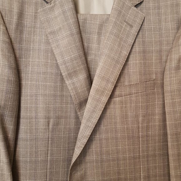 Samuelsohn -Men's Suits - 44 Reg - $525 Each - Picture 7 of 12